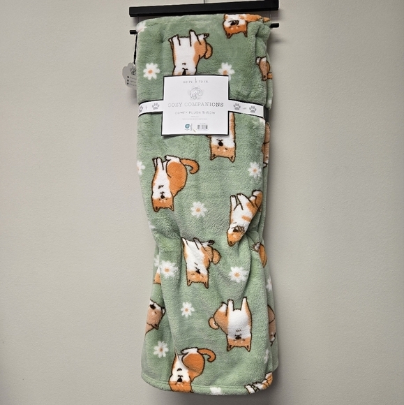 Cozy Companions Shibas and Daisies Comfy Plush Throw Blanket Green - Picture 2 of 6